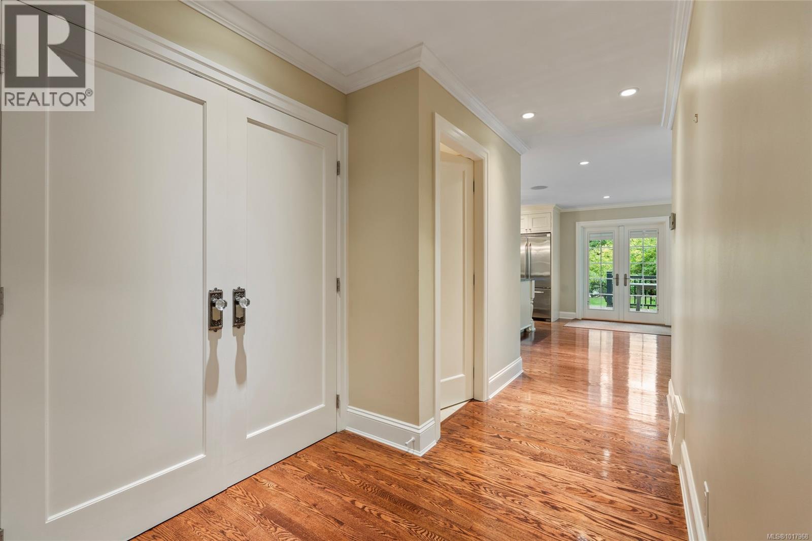  1690 Ash Road, Saanich