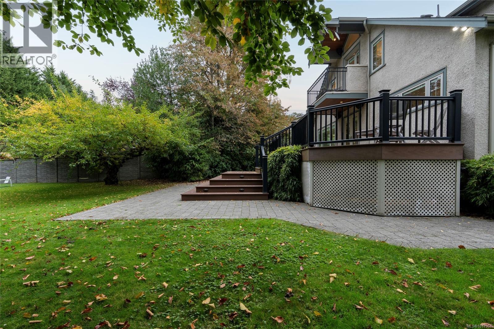  1690 Ash Road, Saanich