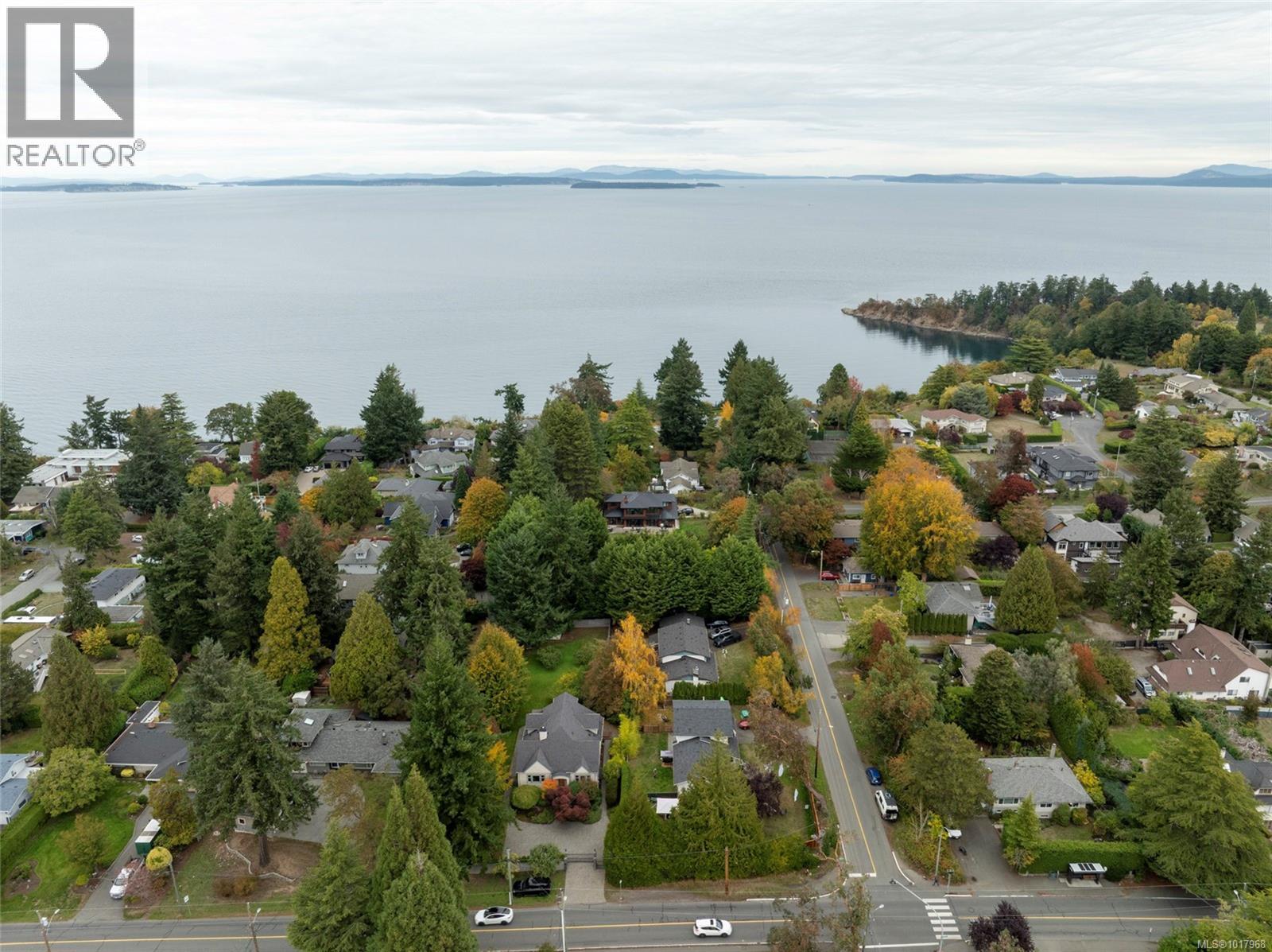  1690 Ash Road, Saanich
