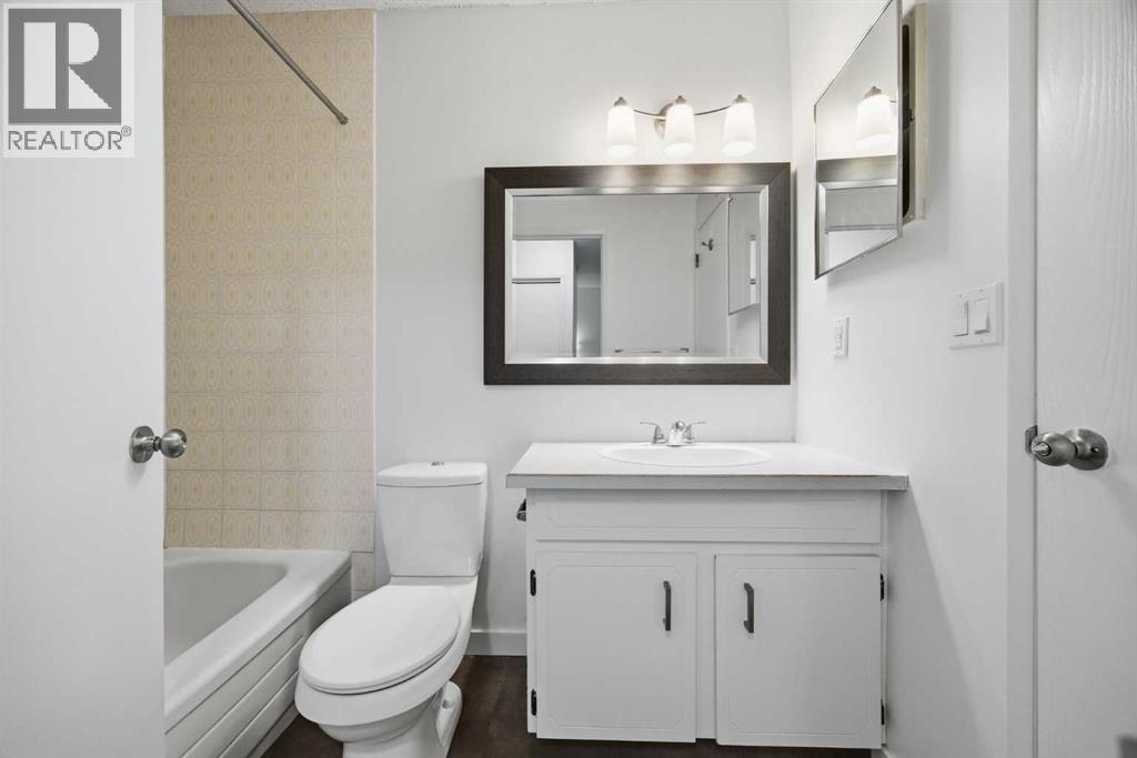 Single Family House for Sale in   Varsity Estates Drive NW Varsity Calgary 