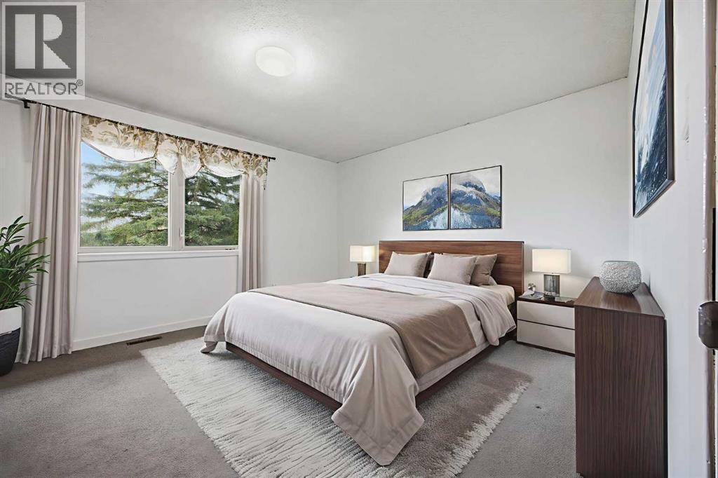 Single Family House for Sale in   Varsity Estates Drive NW Varsity Calgary 