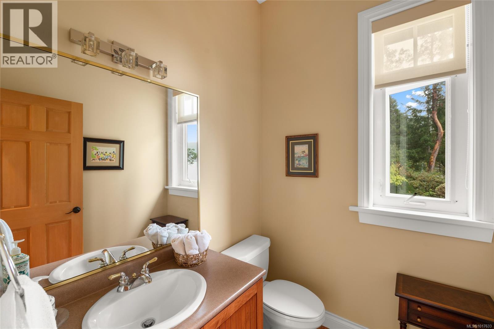  8338 West Saanich Road, Central Saanich
