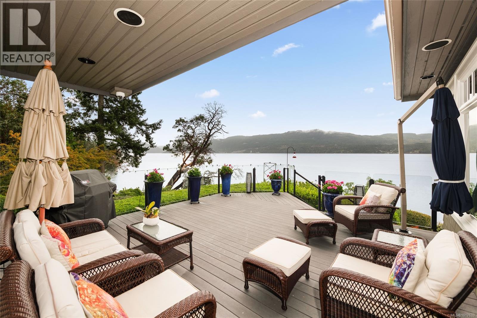 8338 West Saanich Road, Central Saanich
