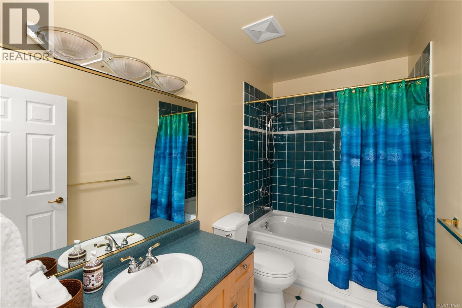  8338 West Saanich Road, Central Saanich