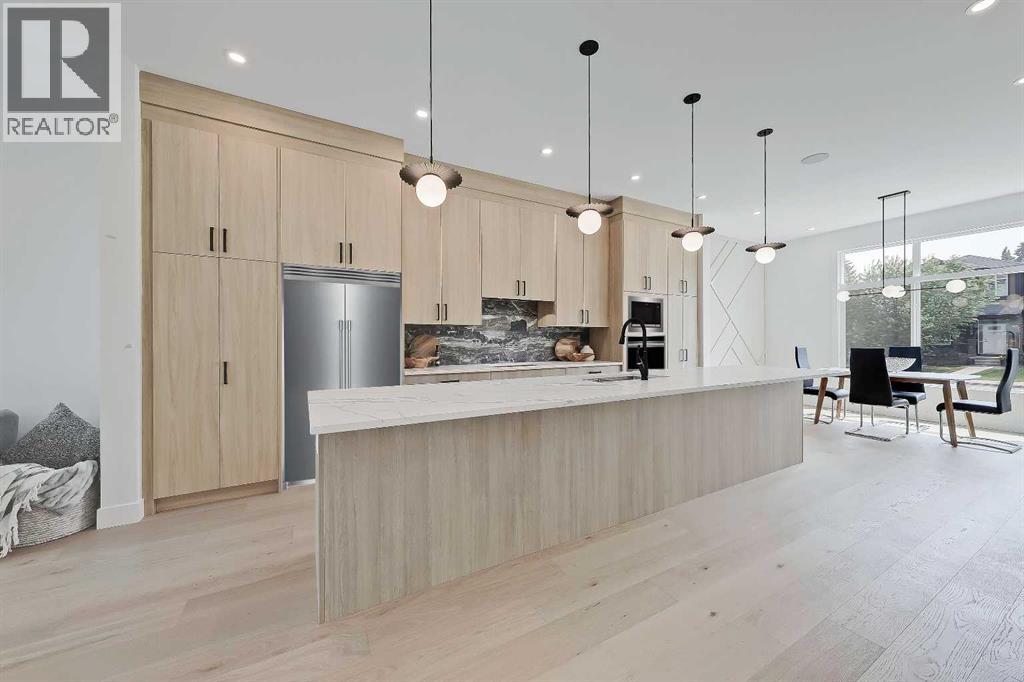Single Family House for Sale in   Avenue NW Bowness Calgary 