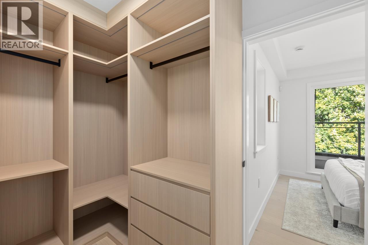 4 3800 PENDER STREET, Burnaby