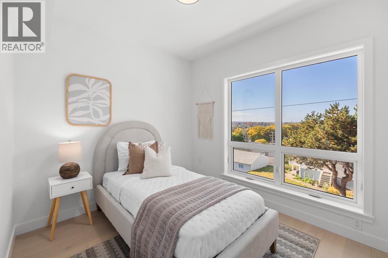 4 3800 PENDER STREET, Burnaby