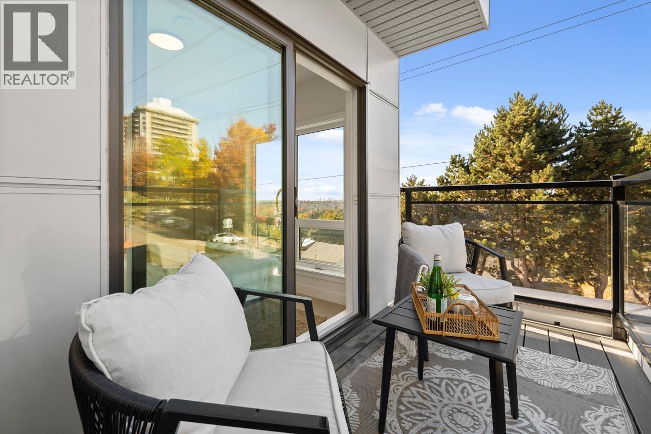 4 3800 PENDER STREET, Burnaby