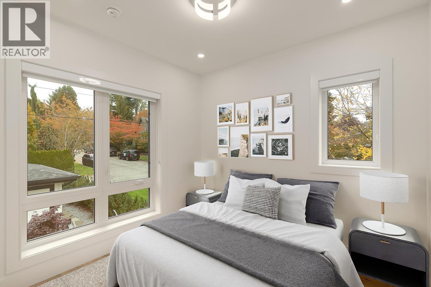 3075 COURTENAY STREET, Vancouver