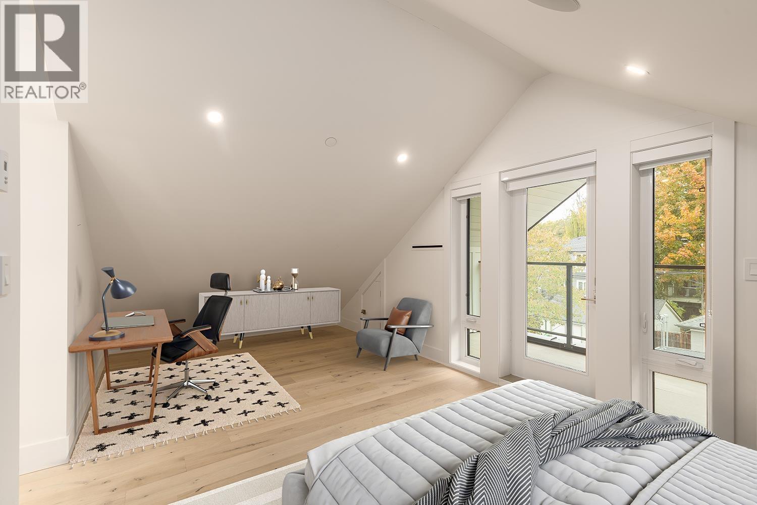 3075 COURTENAY STREET, Vancouver