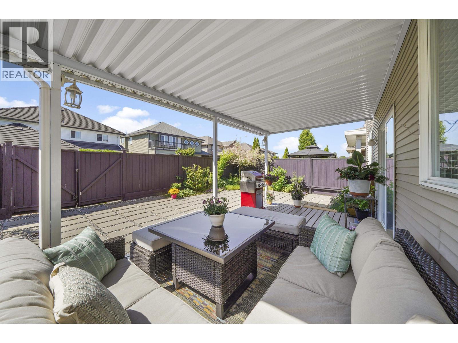 1220 YANGTZE PLACE, Port Coquitlam