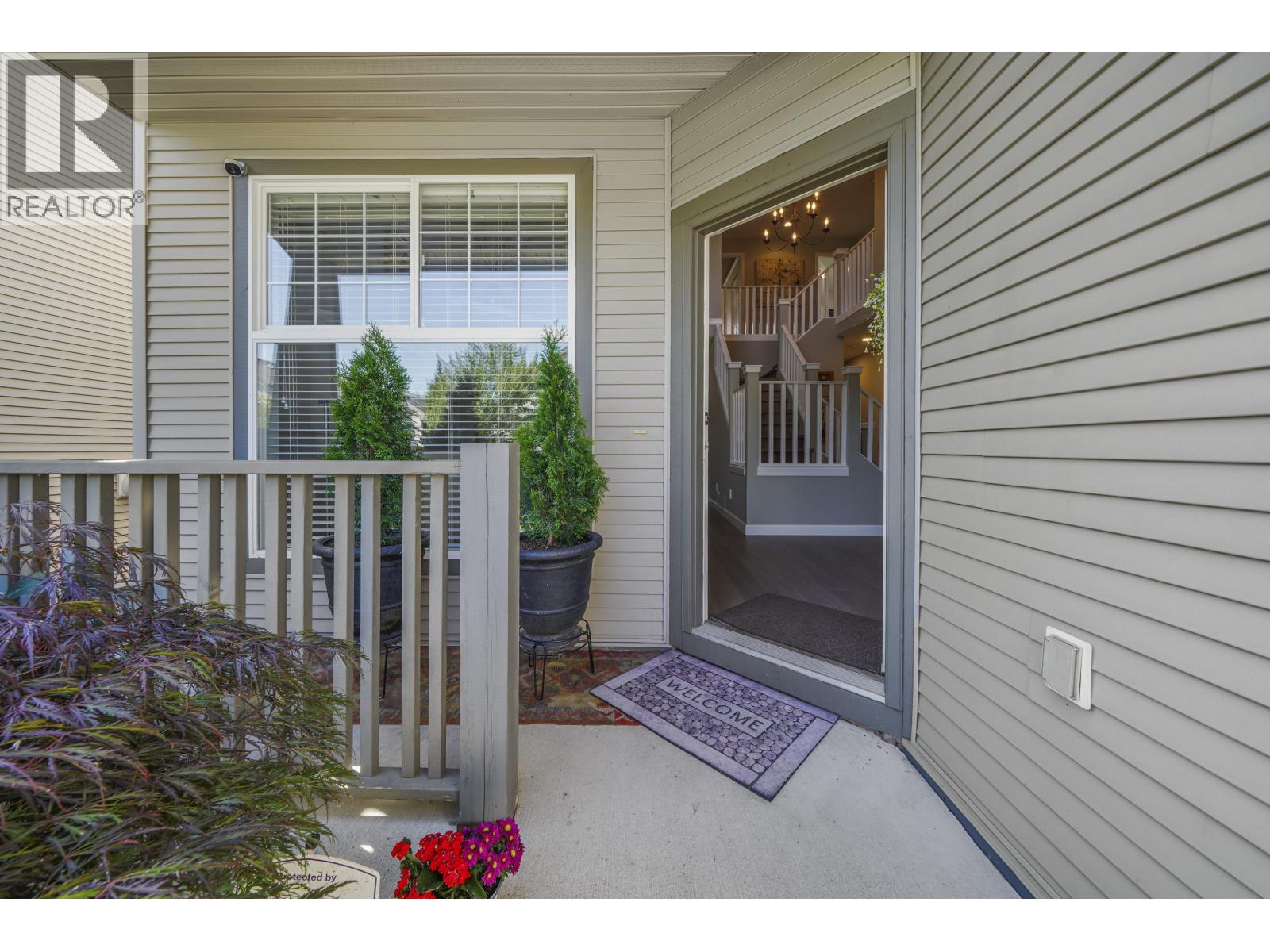 1220 YANGTZE PLACE, Port Coquitlam
