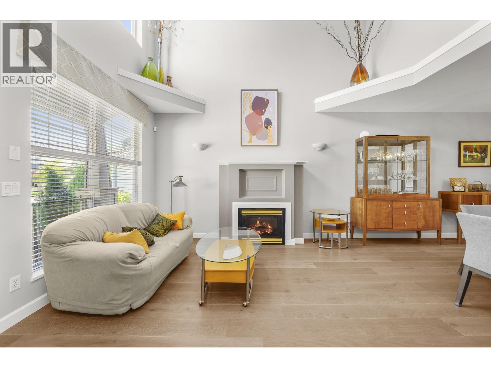 1220 YANGTZE PLACE, Port Coquitlam