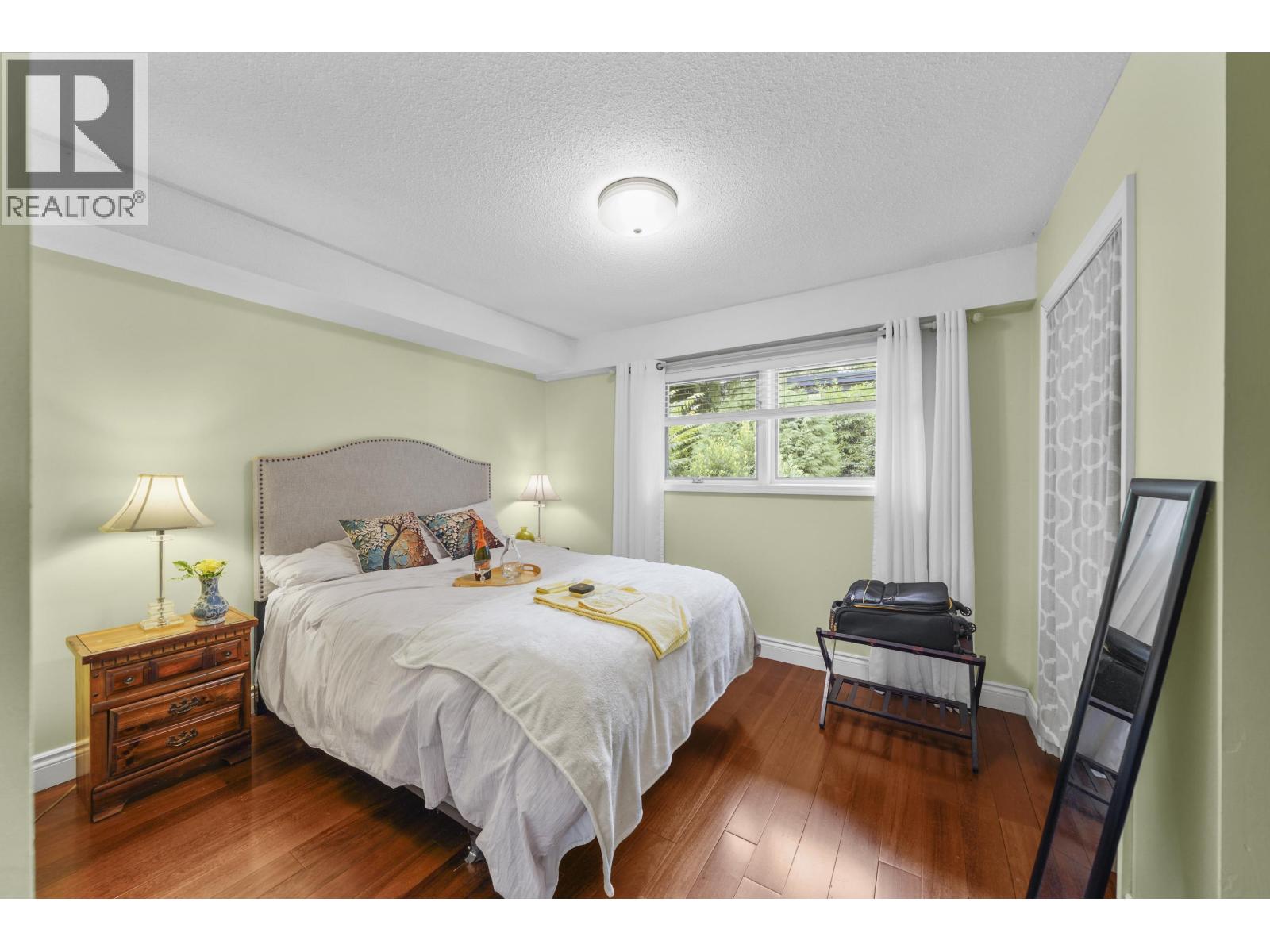 5174 DENNISON Drive, Delta