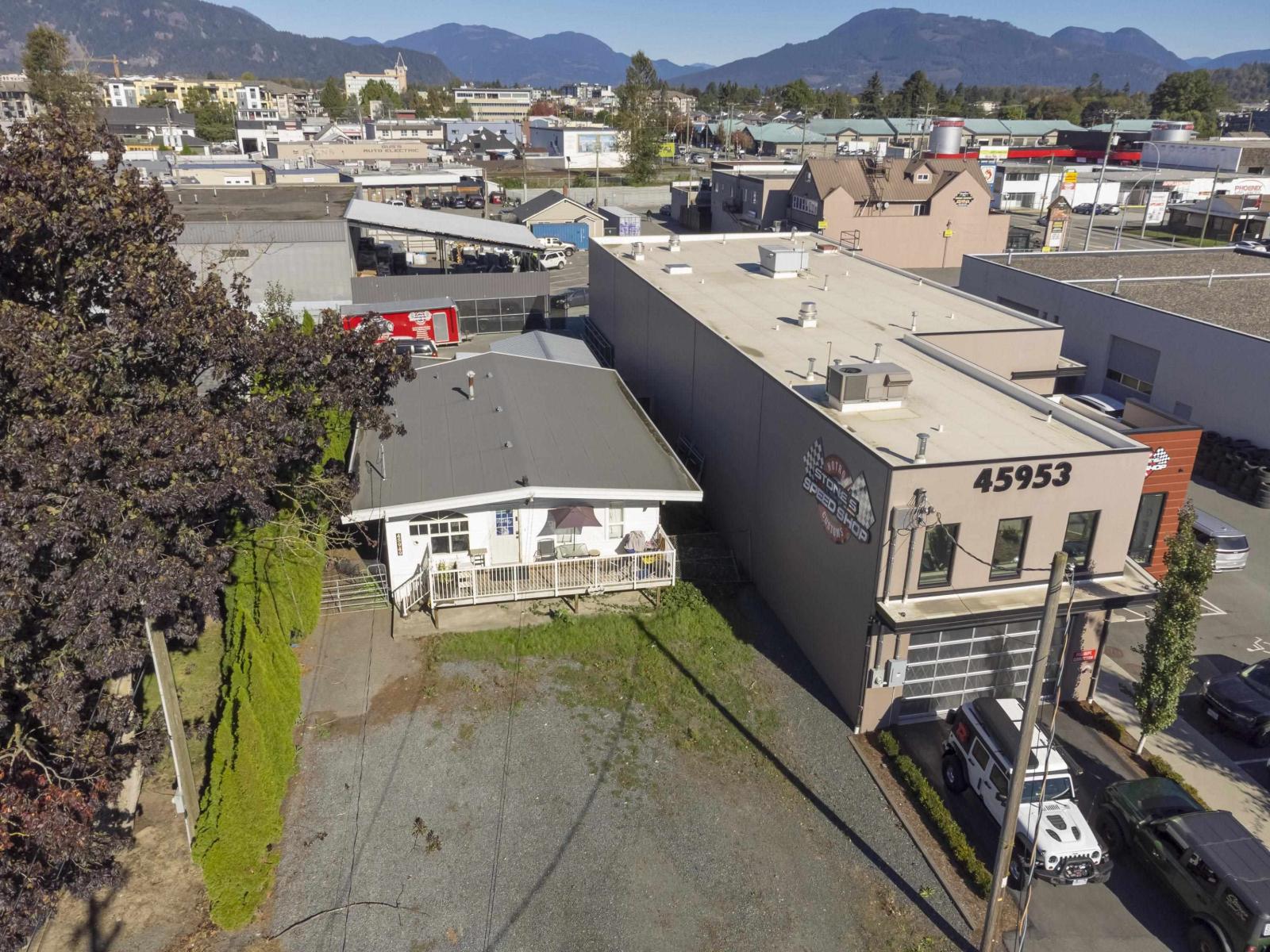 45949 ROWAT Avenue - photo 2