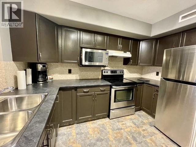 103 3115 De Montreuil Court, Kelowna