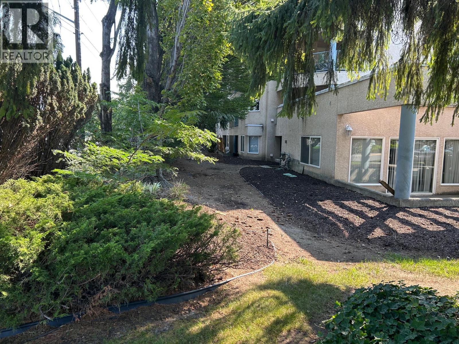 103 3115 De Montreuil Court, Kelowna