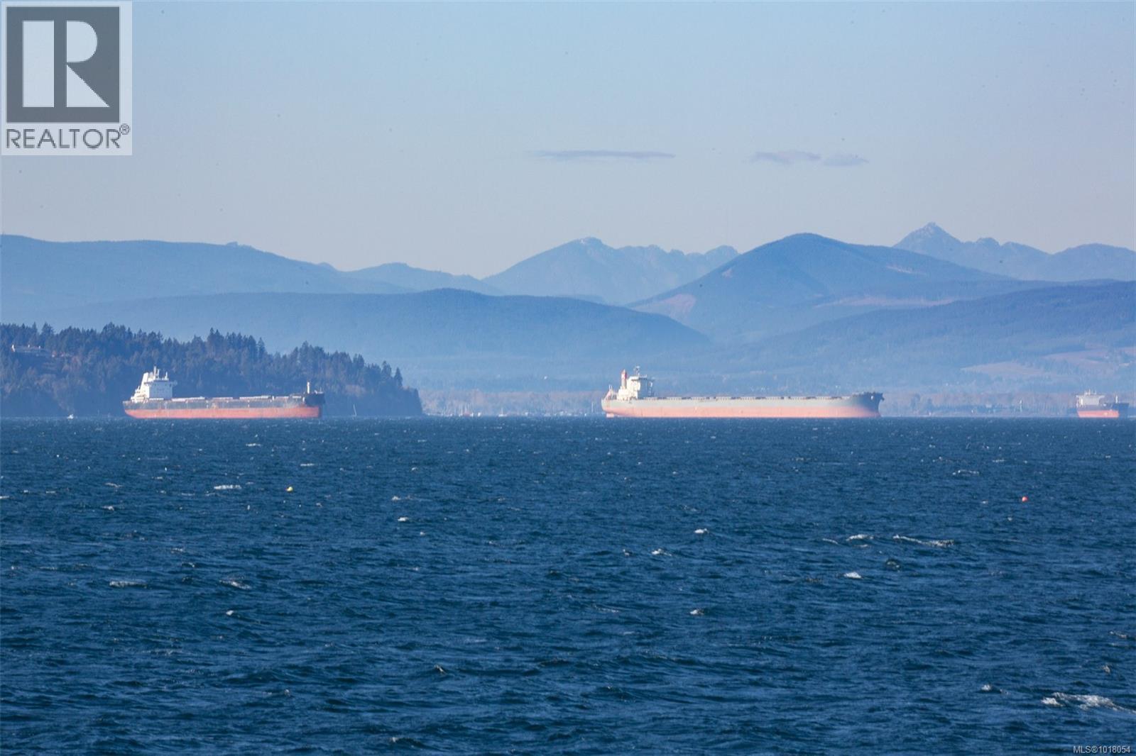  760 Lands End Road, North Saanich