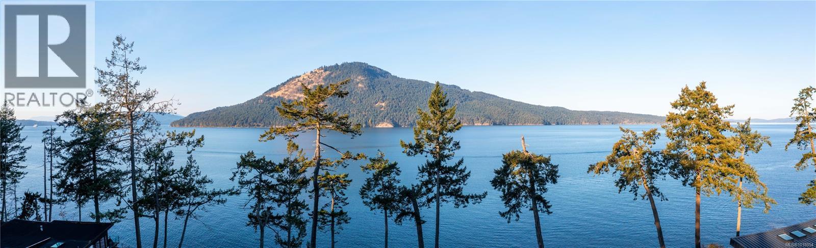  760 Lands End Road, North Saanich