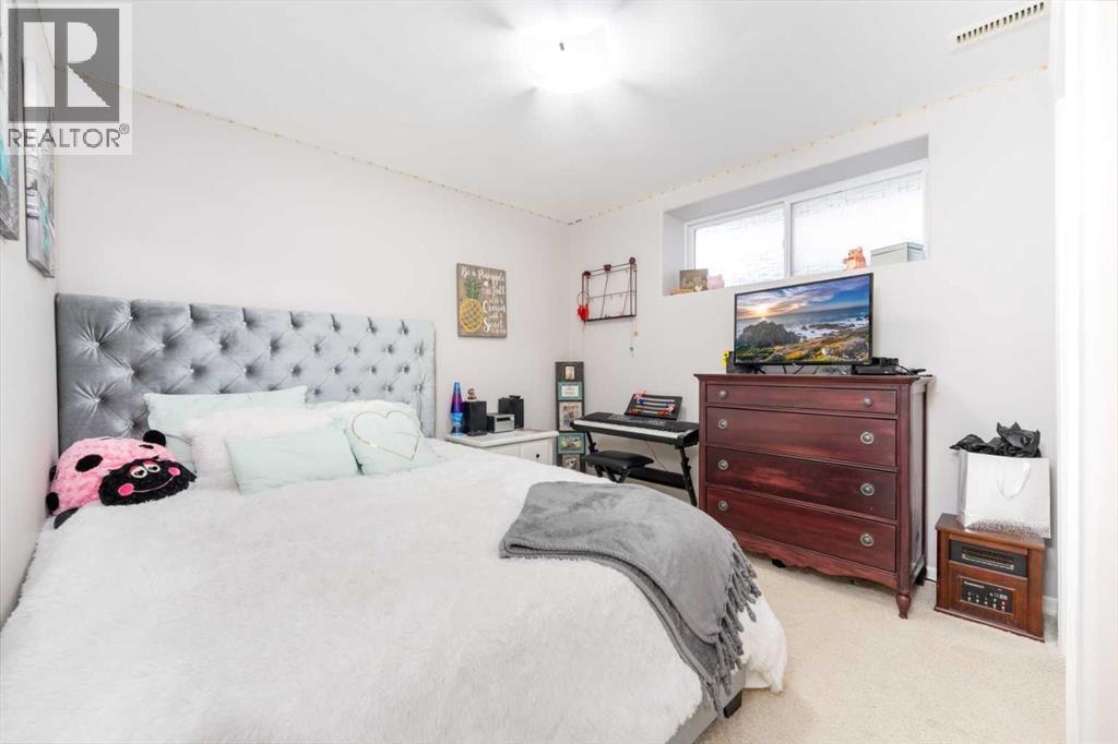 Single Family House for Sale in  Silverado Saddle Crescent SW Silverado Calgary 
