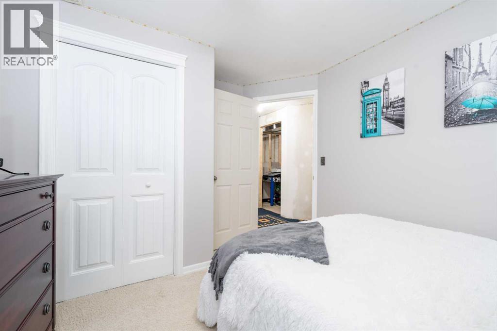 Single Family House for Sale in  Silverado Saddle Crescent SW Silverado Calgary 