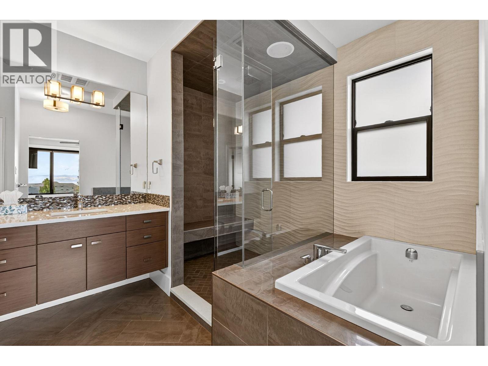  460 Rockview Lane, Kelowna
