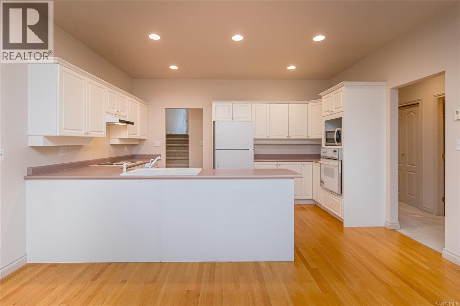 47 4300 Stoneywood Lane, Saanich