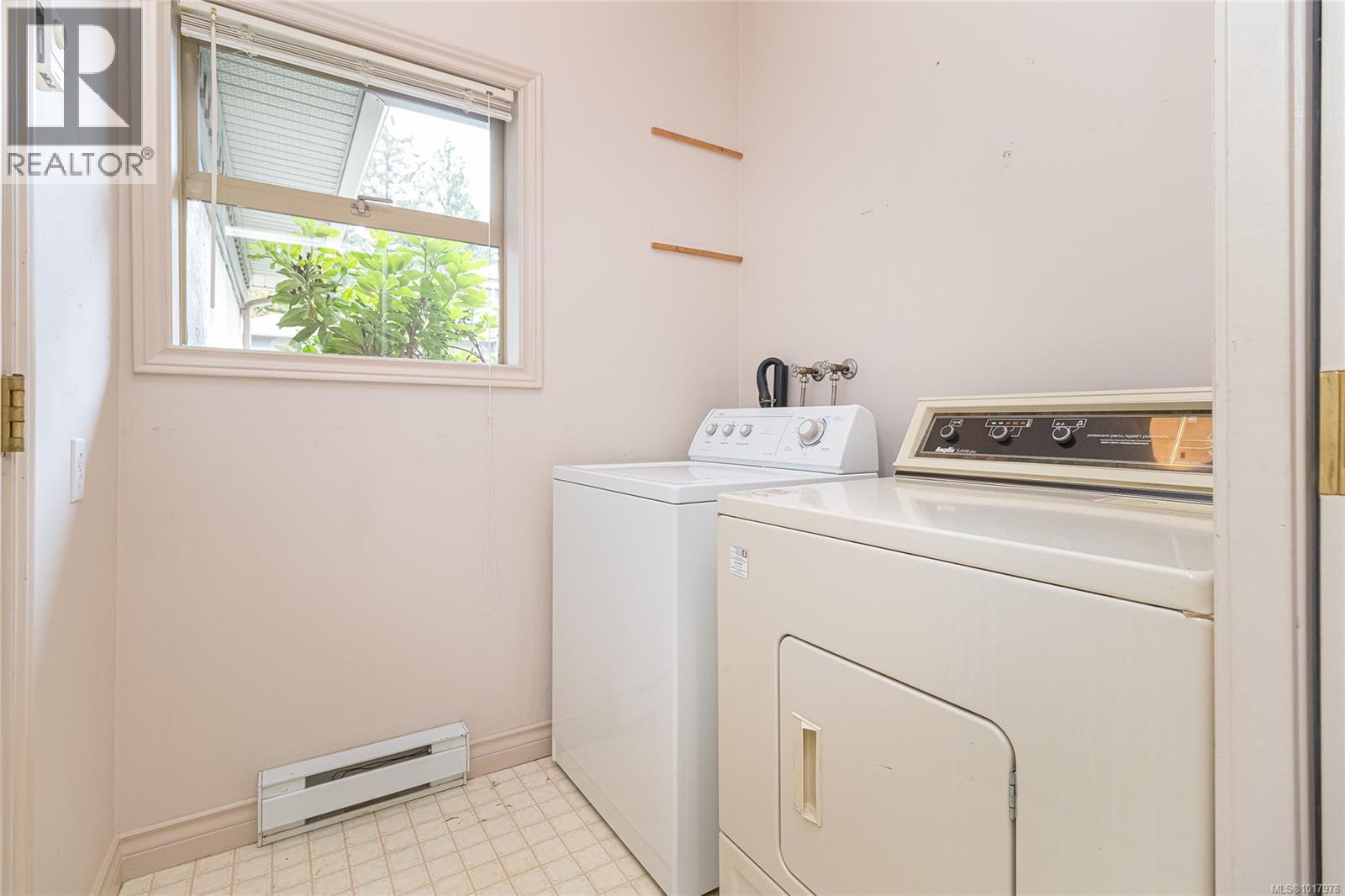 47 4300 Stoneywood Lane, Saanich