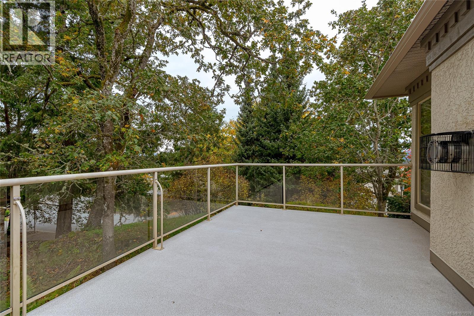 47 4300 Stoneywood Lane, Saanich