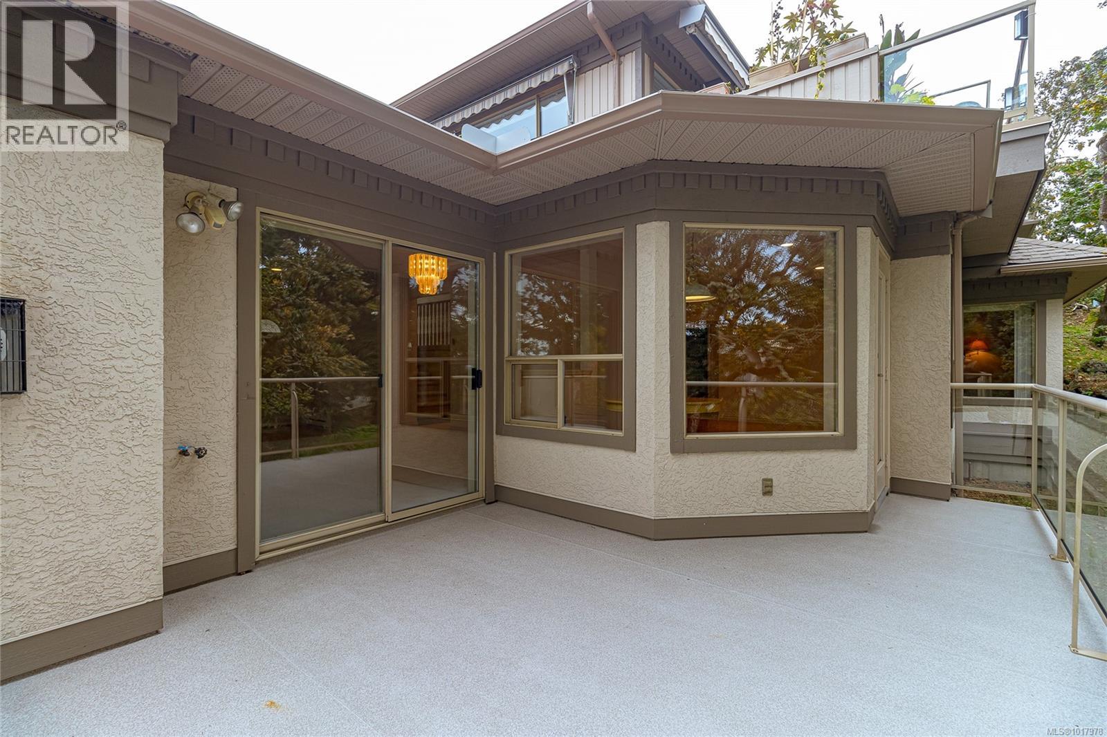 47 4300 Stoneywood Lane, Saanich