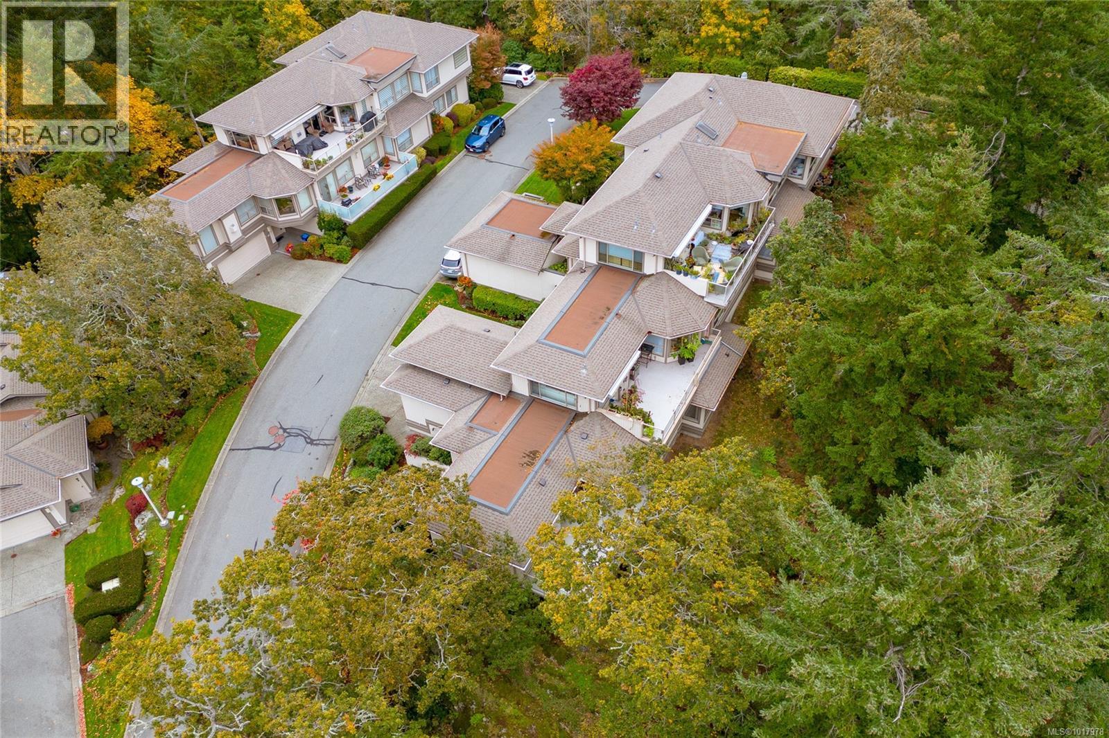 47 4300 Stoneywood Lane, Saanich