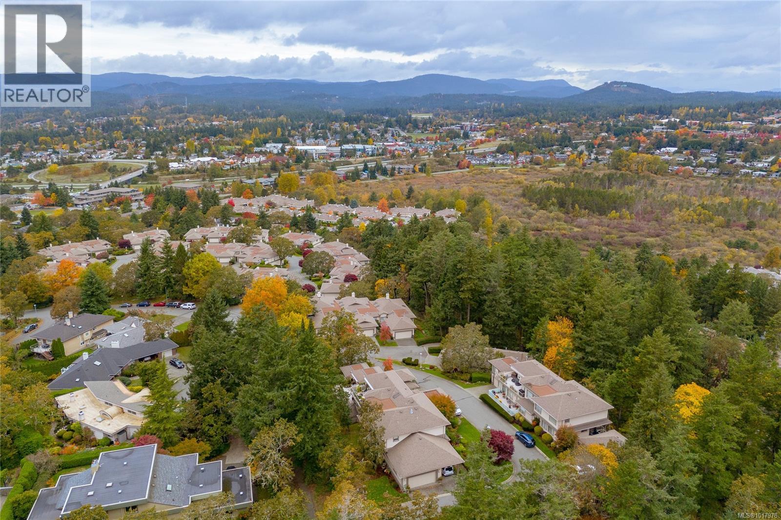 47 4300 Stoneywood Lane, Saanich