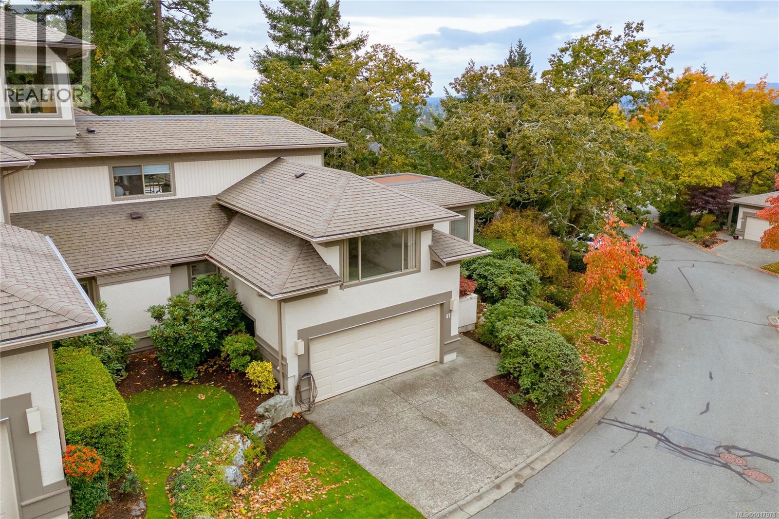 47 4300 Stoneywood Lane, Saanich
