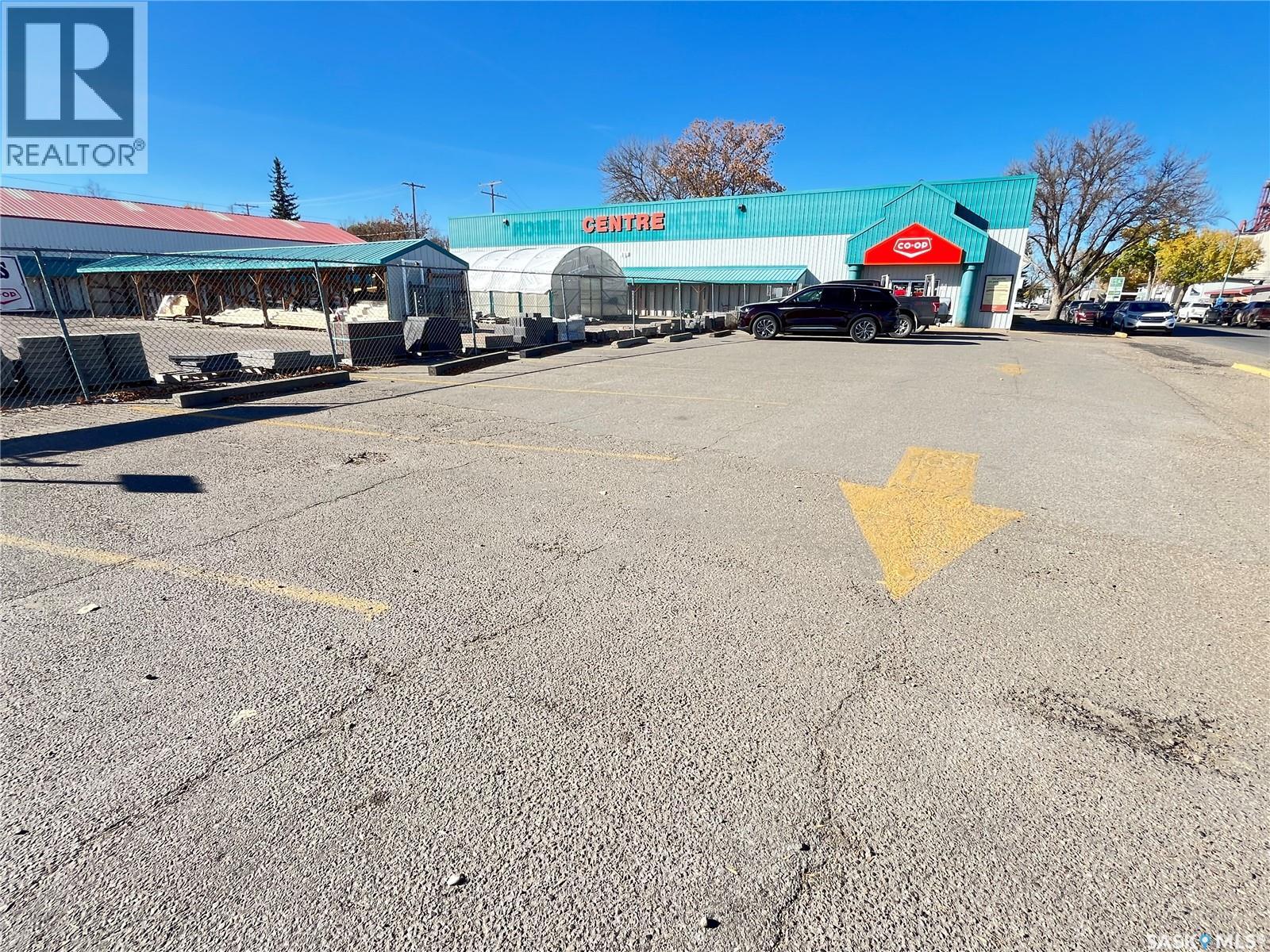 101 Sidney STREET - Photo 5 of 17, Maple Creek, Saskatchewan