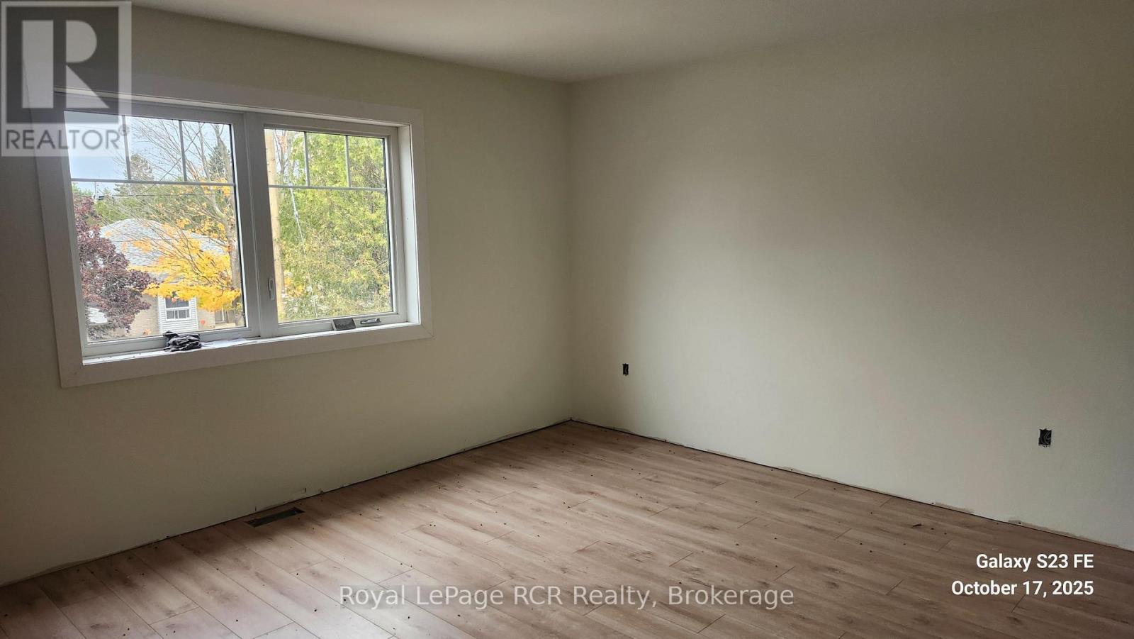 140 GOLD STREET W - 8