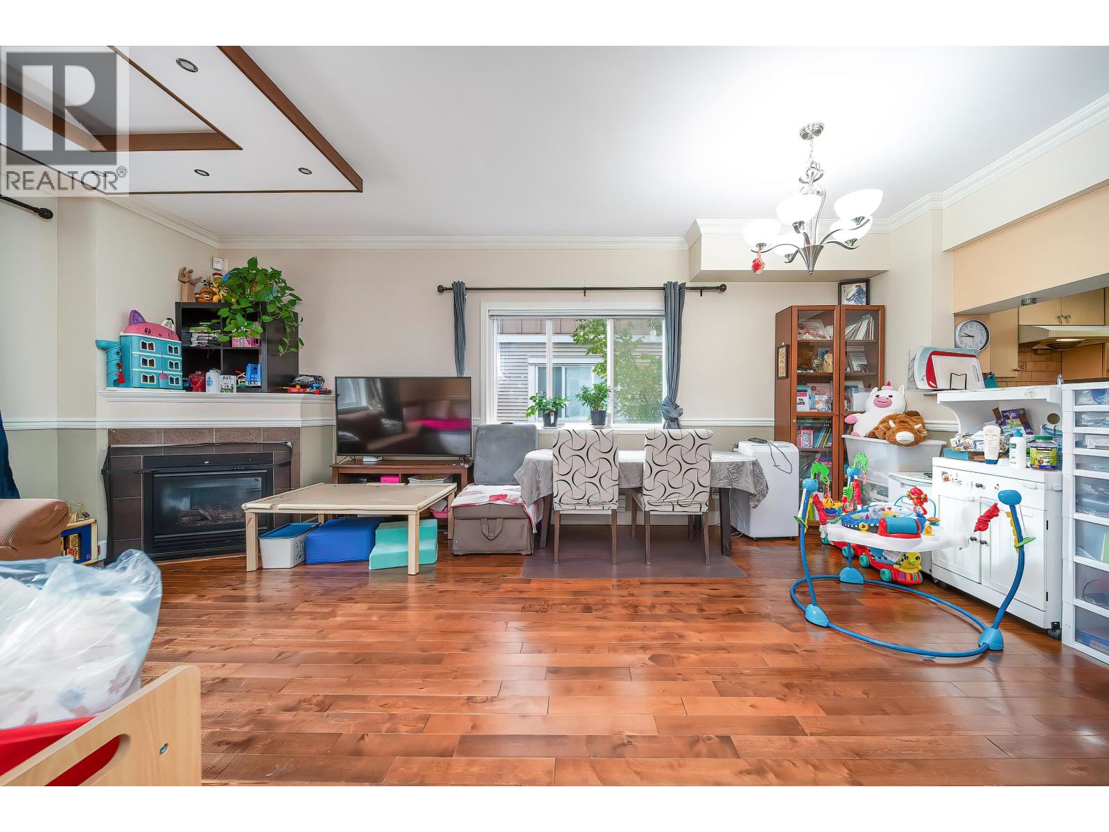 #15-9288 KEEFER Avenue, Richmond