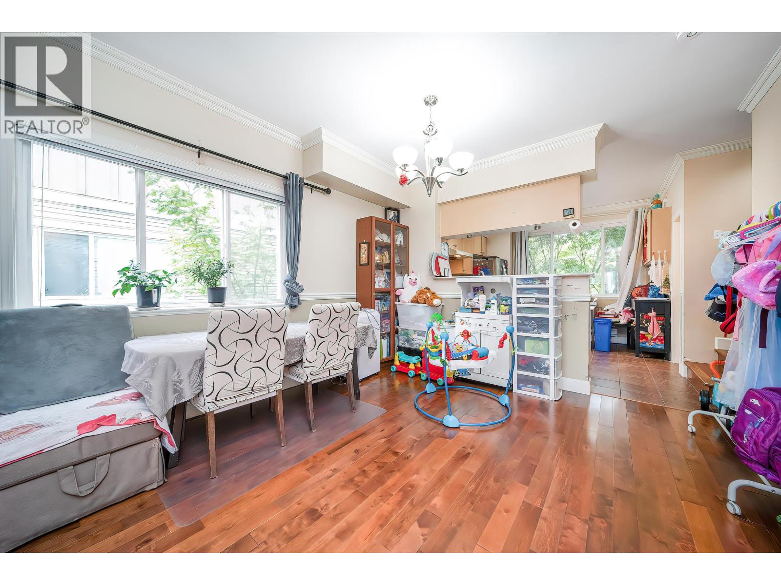 #15-9288 KEEFER Avenue, Richmond