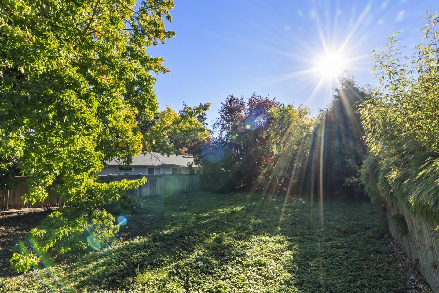 12276 AGAR STREET, Surrey