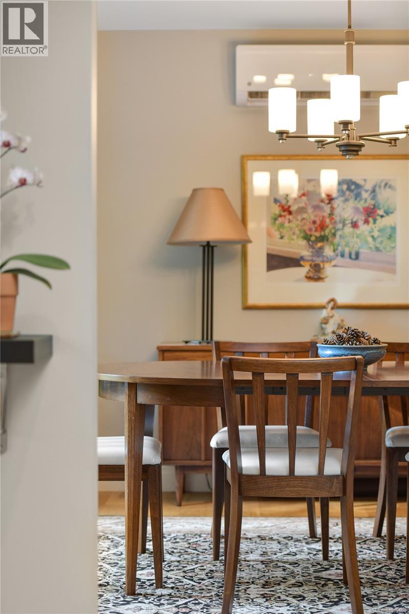  4467 Autumnwood Lane, Saanich