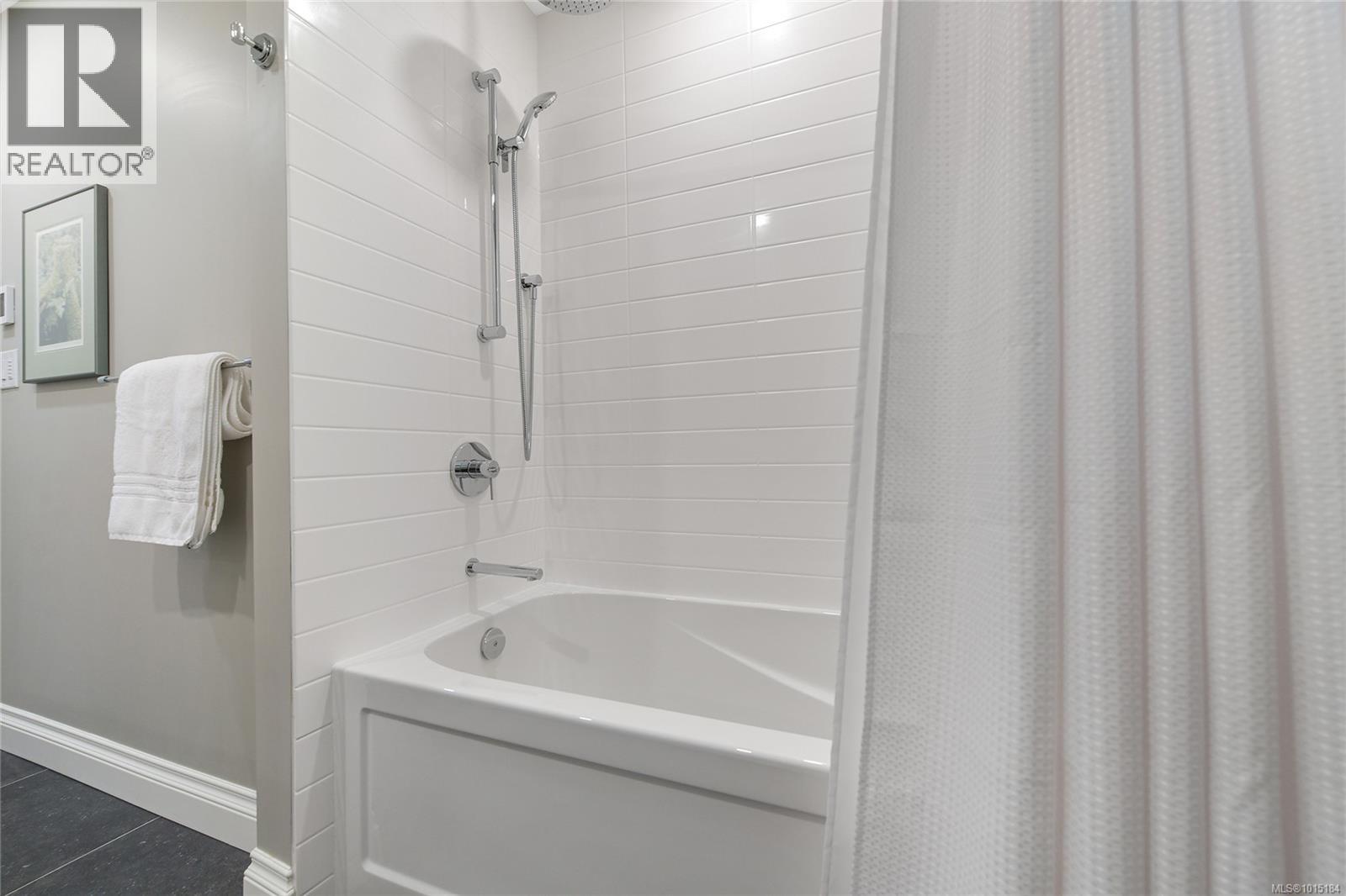  4467 Autumnwood Lane, Saanich