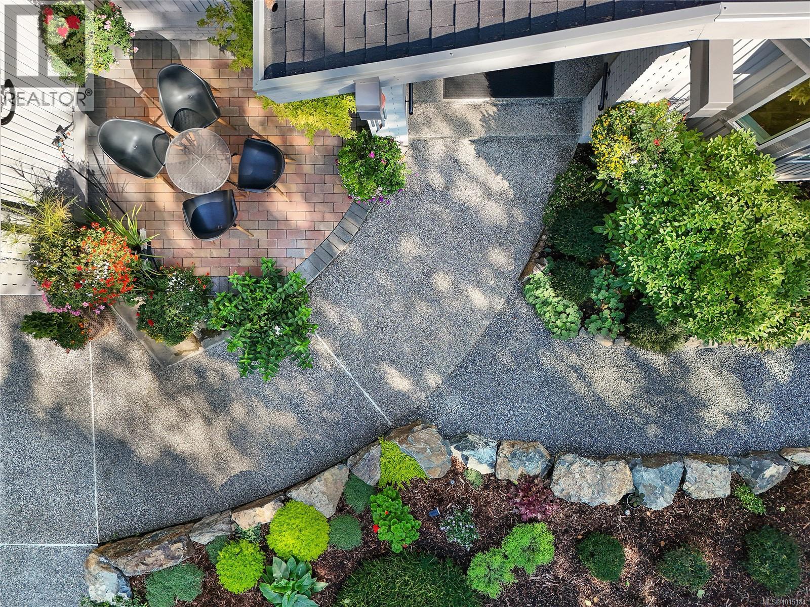  4467 Autumnwood Lane, Saanich