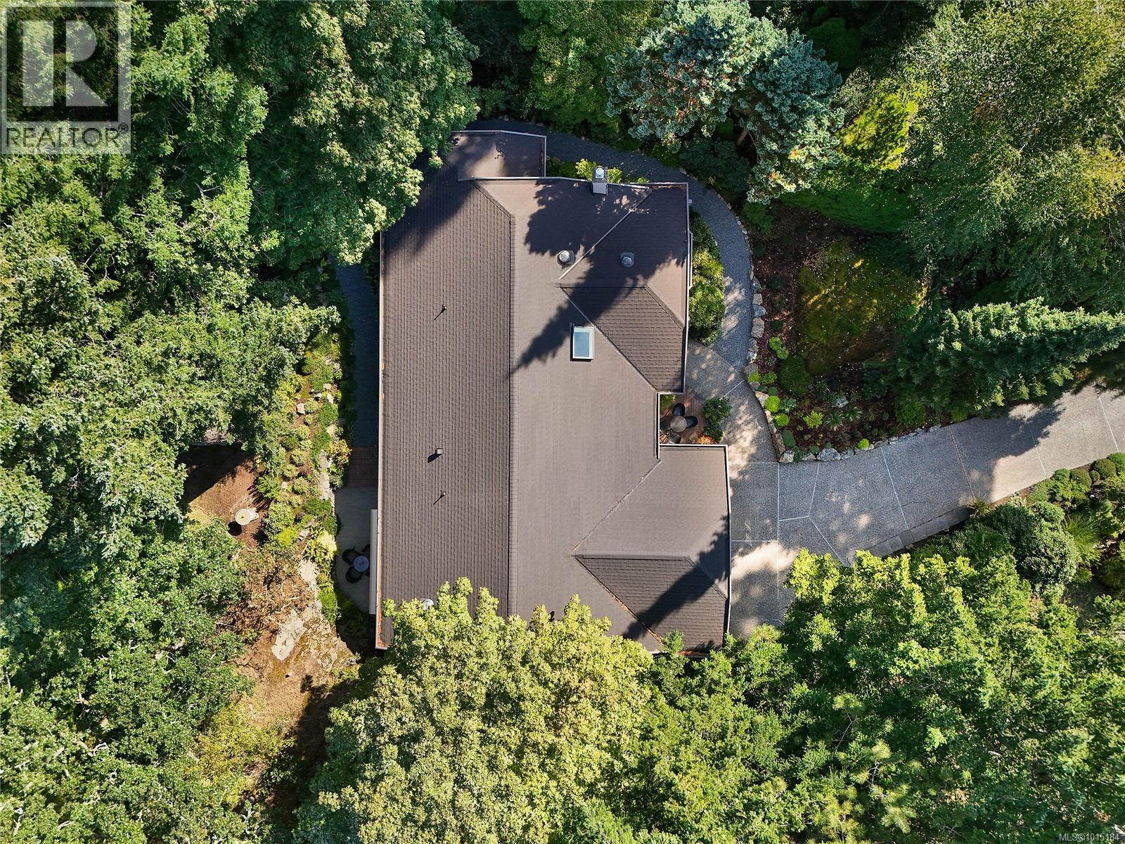  4467 Autumnwood Lane, Saanich
