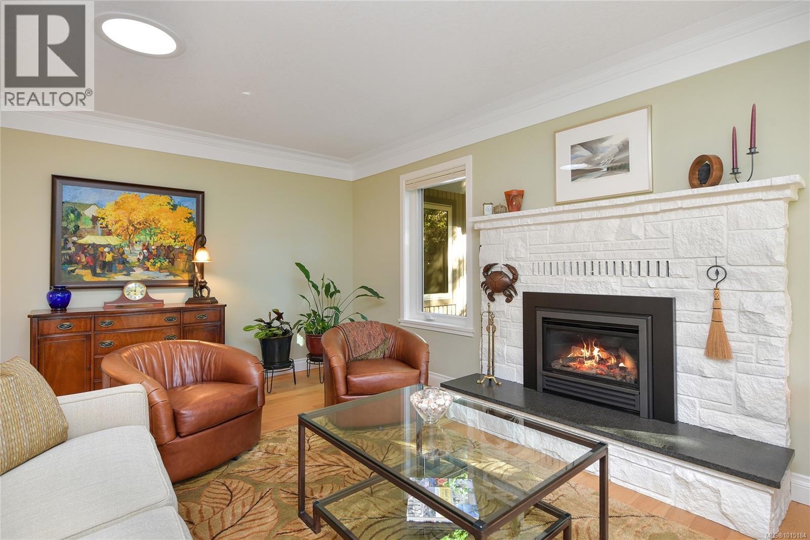  4467 Autumnwood Lane, Saanich