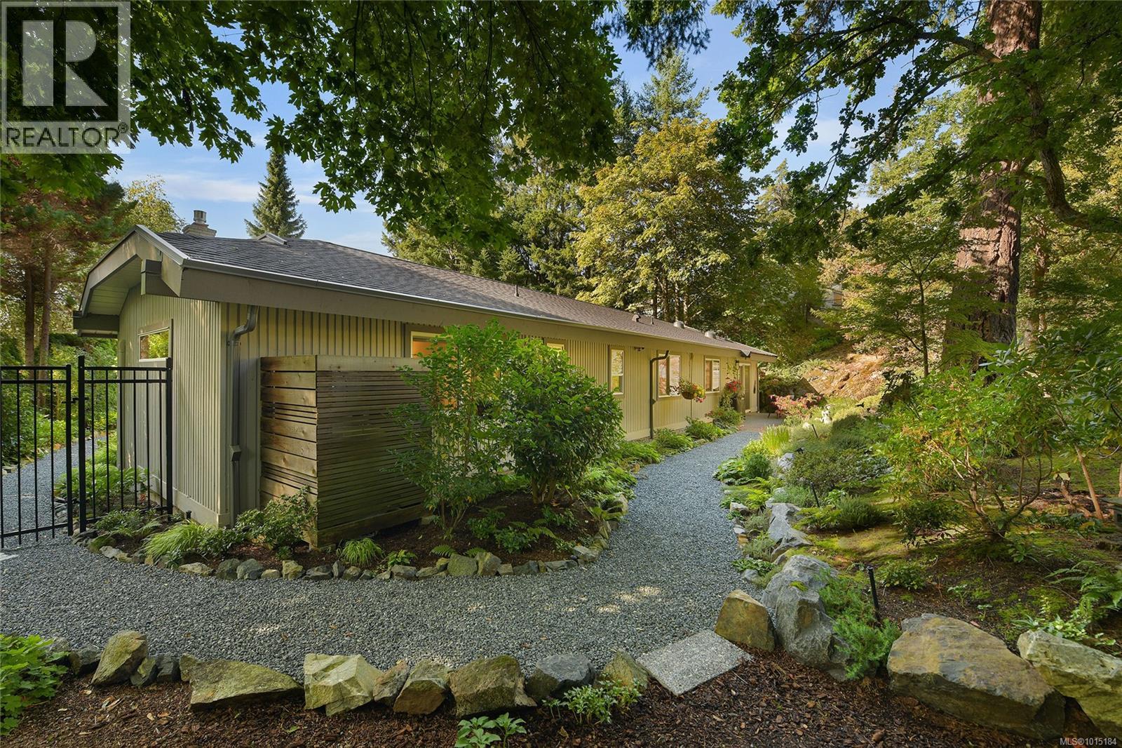 4467 Autumnwood Lane, Saanich