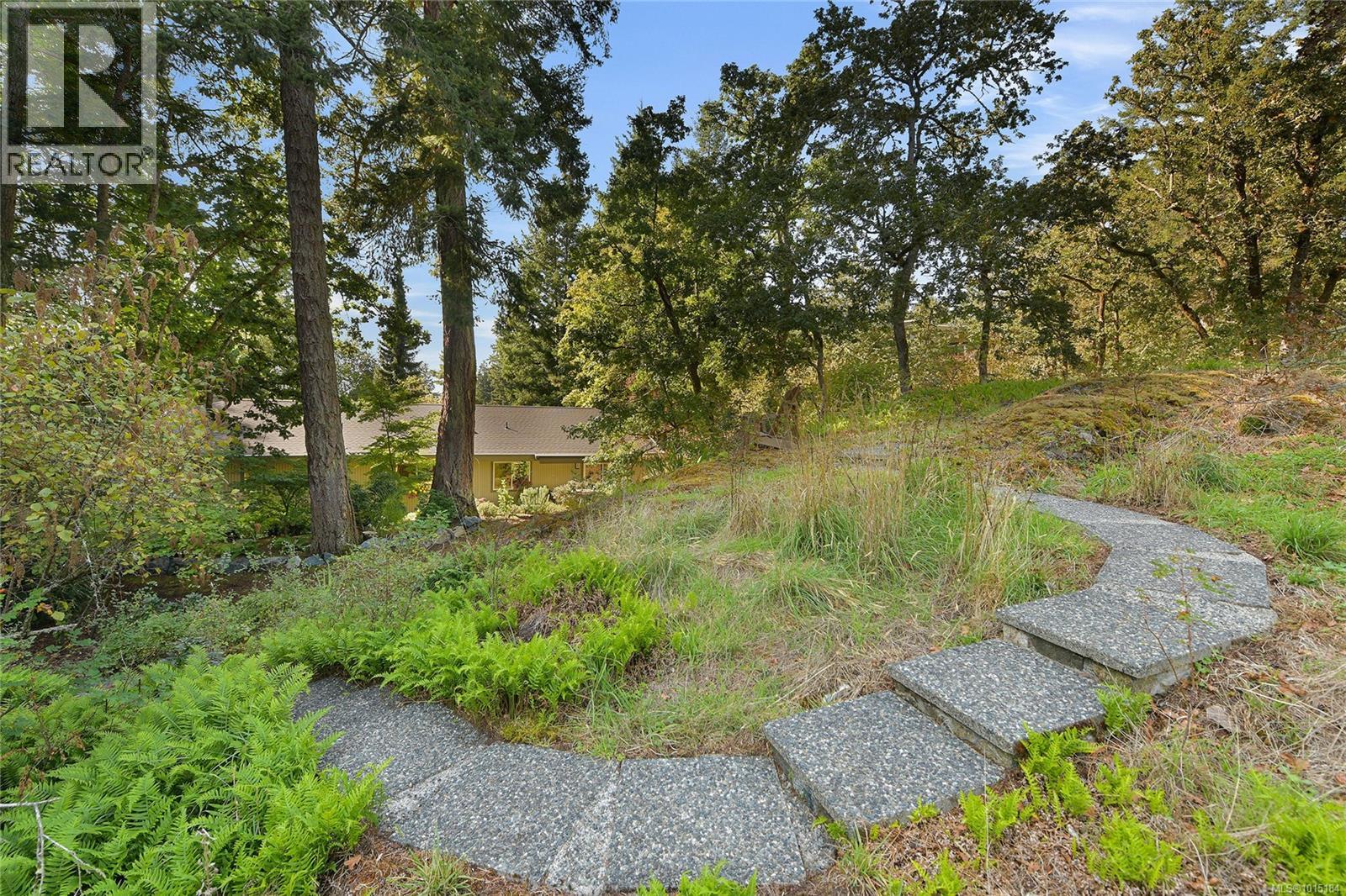  4467 Autumnwood Lane, Saanich