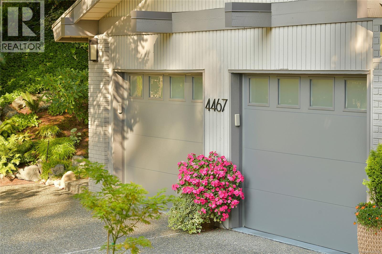  4467 Autumnwood Lane, Saanich