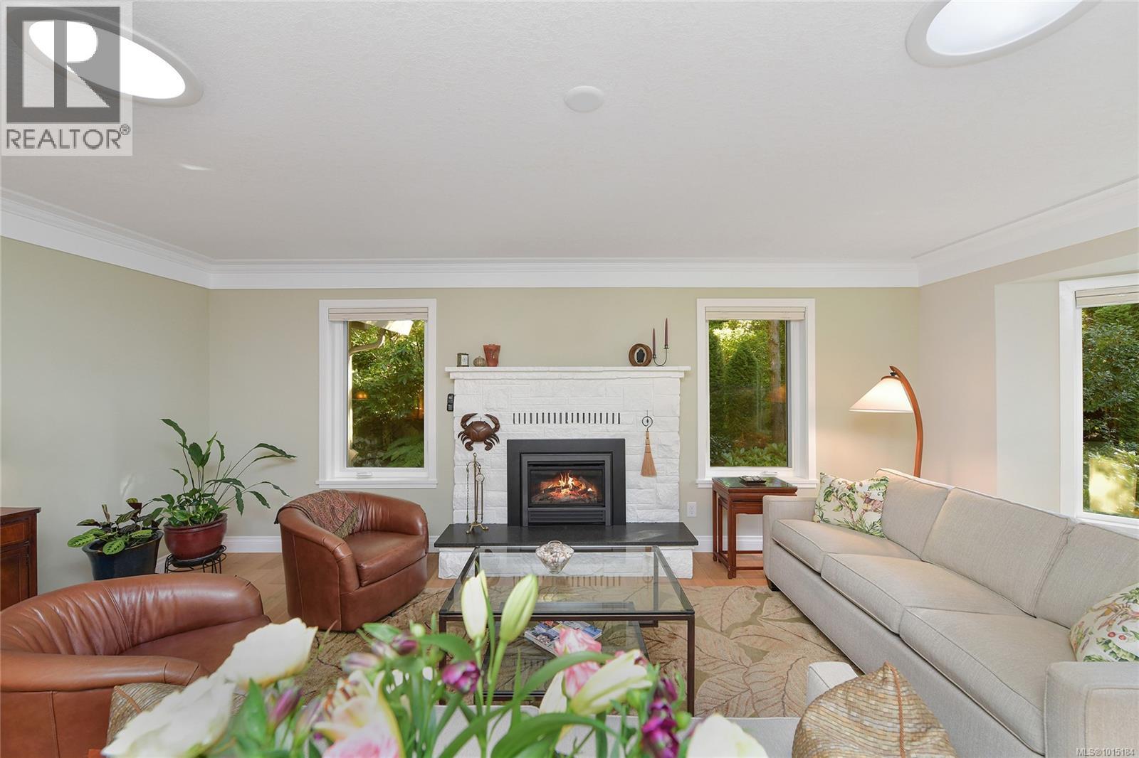  4467 Autumnwood Lane, Saanich