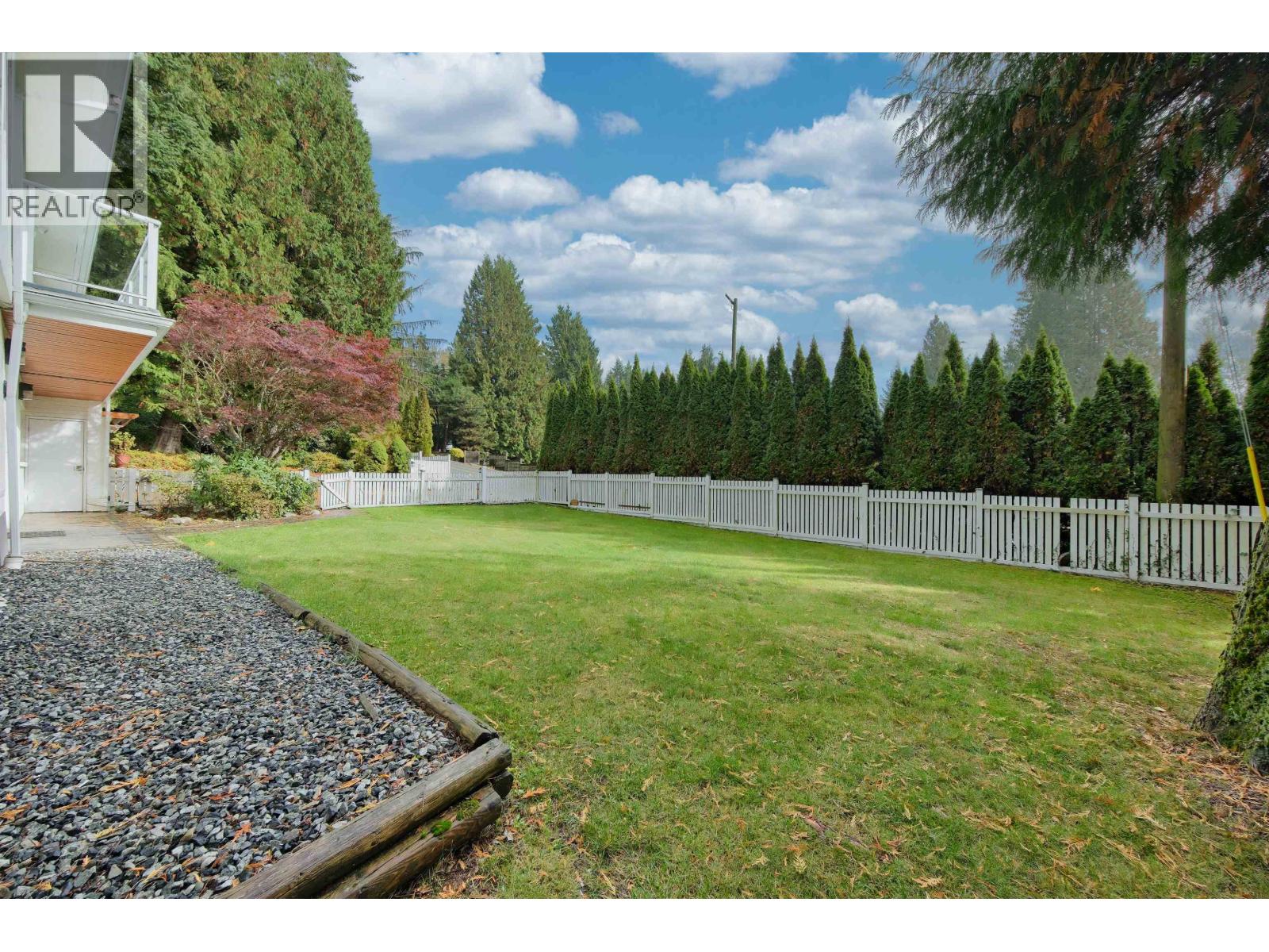 3915 WESTRIDGE AVENUE, West Vancouver