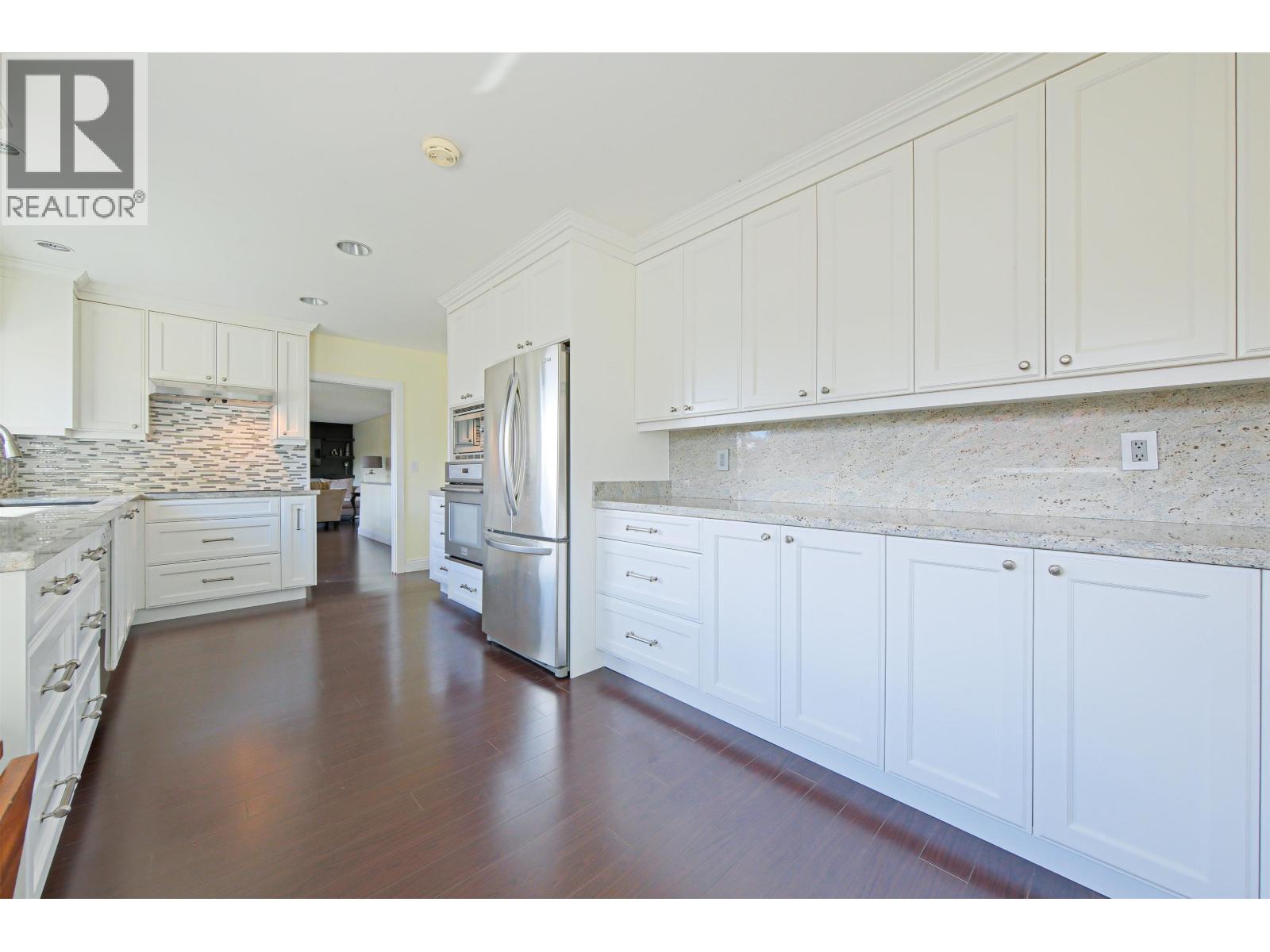3915 WESTRIDGE AVENUE, West Vancouver