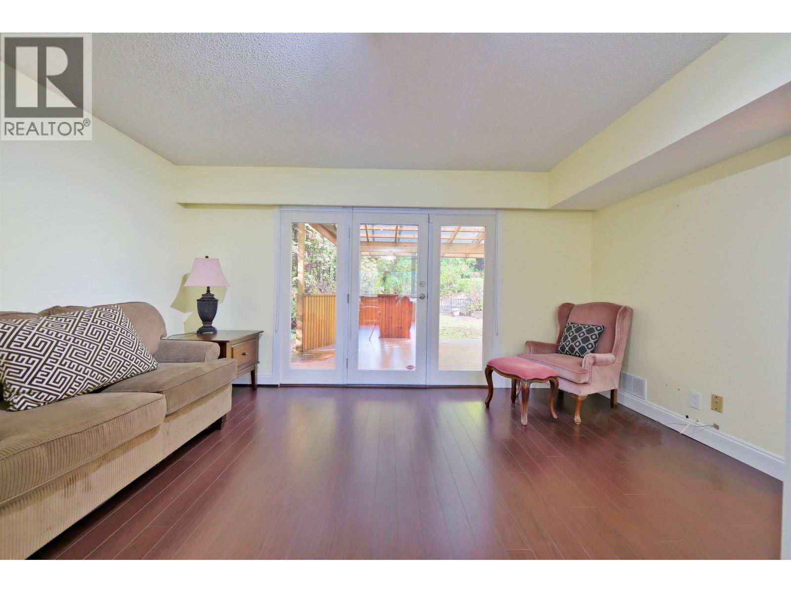 3915 WESTRIDGE AVENUE, West Vancouver